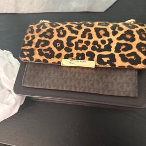 MICHAEL KORS Can be used as Crossbody or shoulder bag